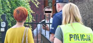 [VIDEO] Herszt grupy porywającej dzieci w Polsce Sebastian J. zakuty w kajdany i zatrzymany! Skuteczna akcja Kuratora Sądowego, Biura Rutkowski, Policji, Prokuratur, Sądów, Straży Pożarnej k. Koszalina. RUTKOWSKI: Trwają poszukiwania 2 dzieci!